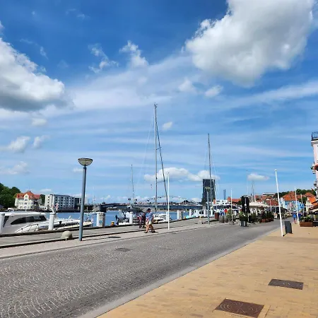 Lägenhet Grannys House - View Of The Harbour - Ground Floor
