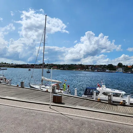 Grannys House - View Of The Harbour - Ground Floor Lägenhet Sønderborg